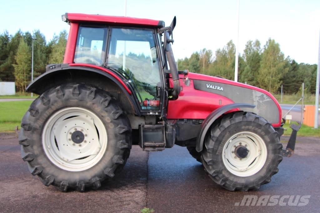 Valtra T 131 トラクター