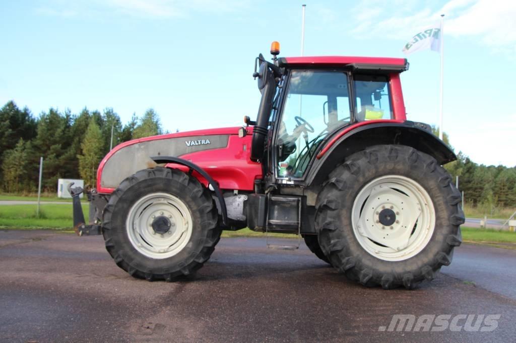 Valtra T 131 トラクター