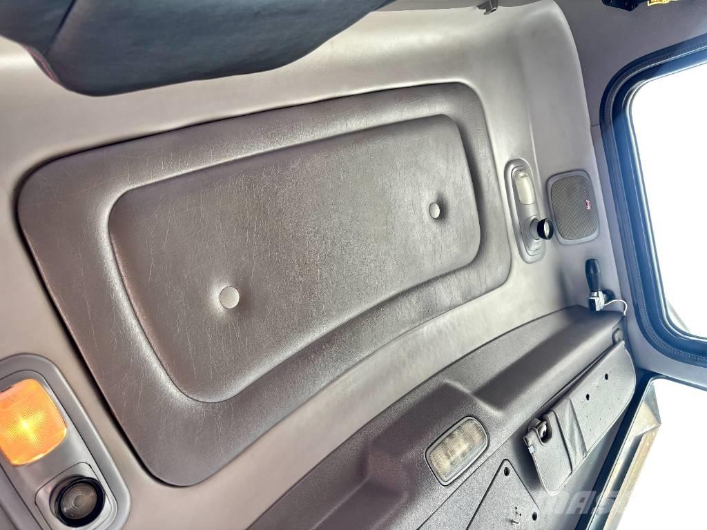 Peterbilt 378 中古トラクターヘッド | トレーラーヘッド