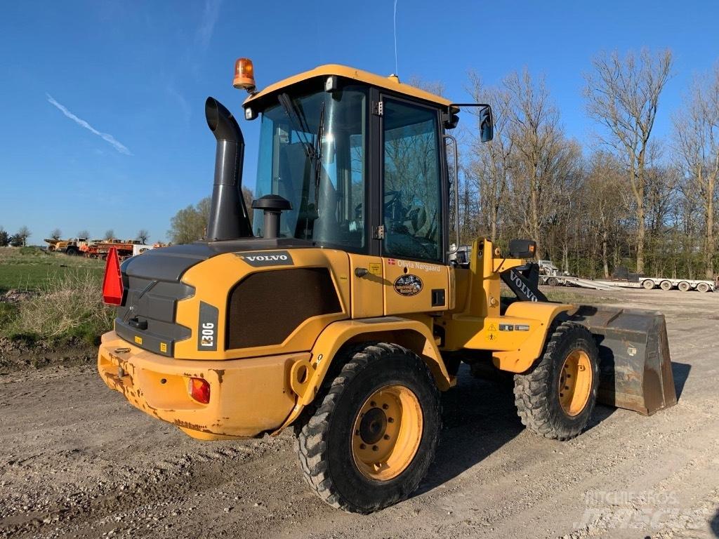 Volvo L 30 G ホイールローダー・タイヤショベル