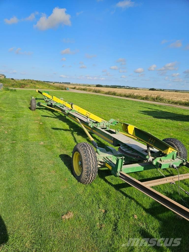 John Deere S 680 コンバイン