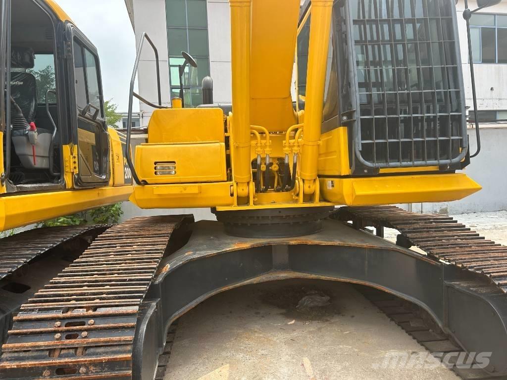 Komatsu PC240LC-8 大型油圧ショベル12t以上（パワーショベル・ユンボ）