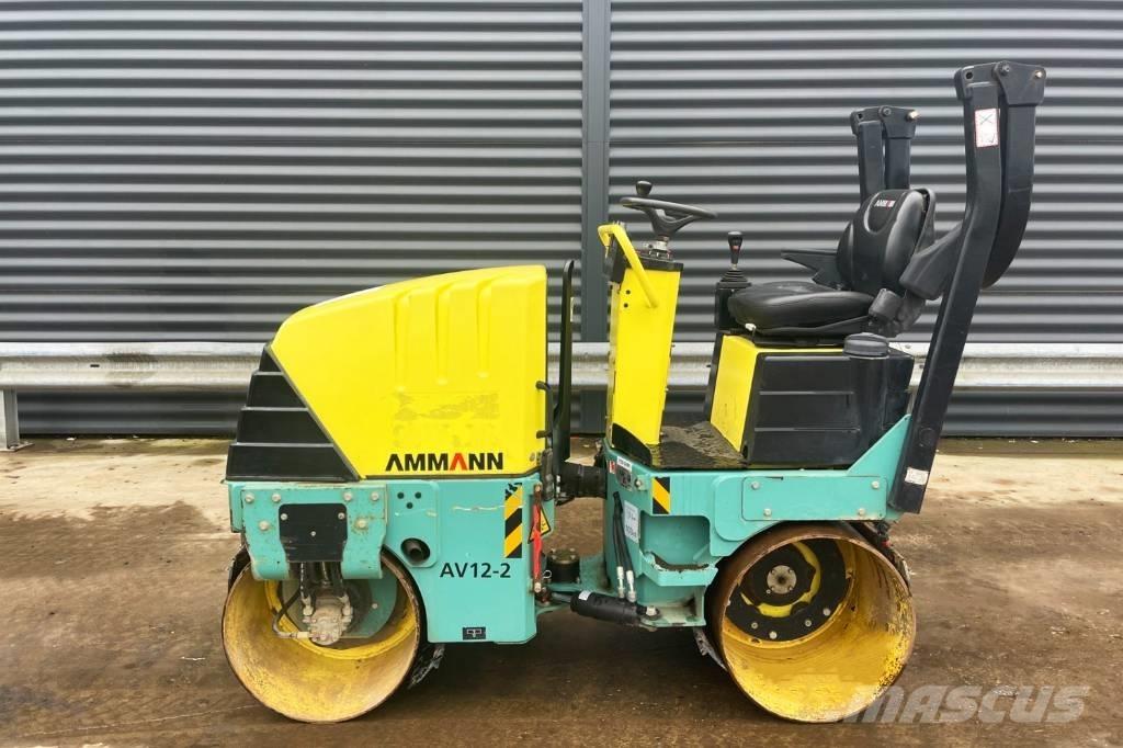 Ammann AV 12-2 タンデムローラ