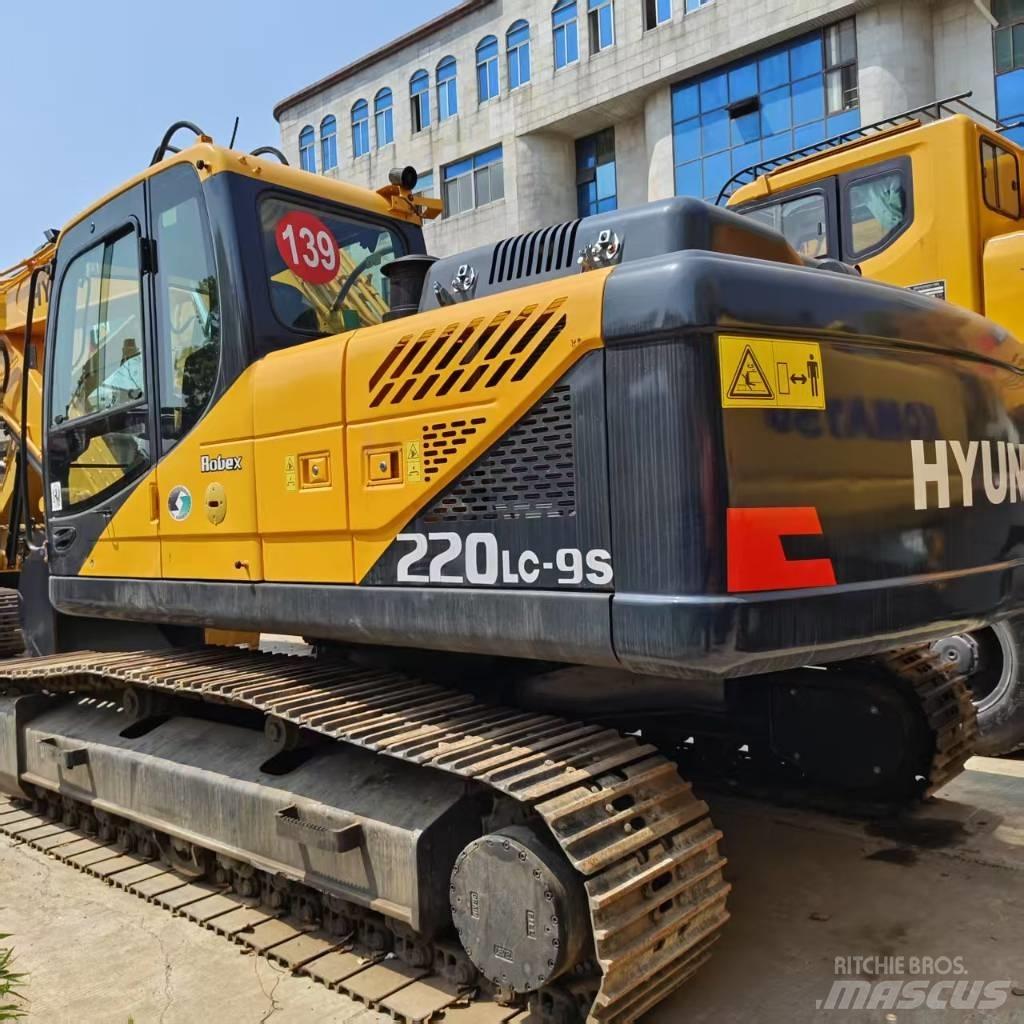 Hyundai 220lc-9s 大型油圧ショベル12t以上（パワーショベル・ユンボ）