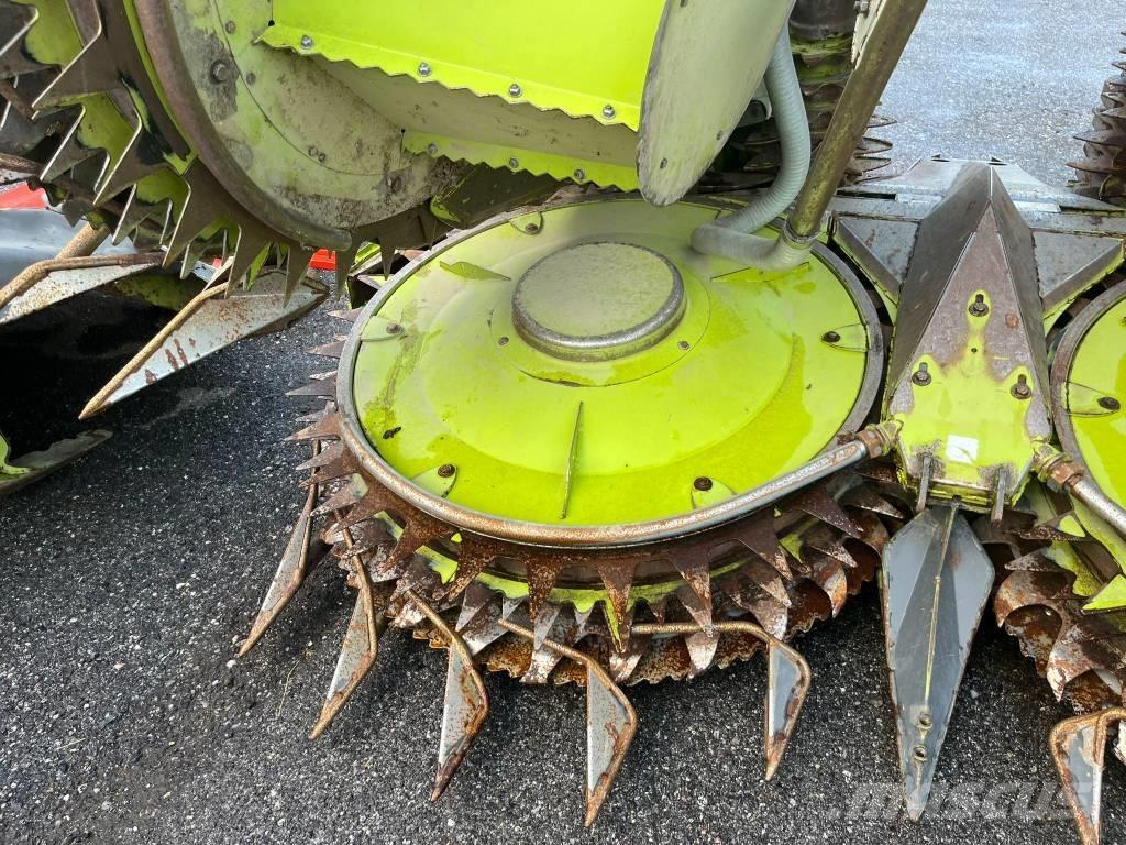 CLAAS Orbis 600 自走式フォレージハーベスター