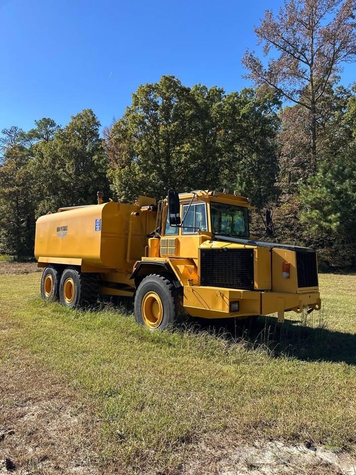 Volvo A30C 給水車