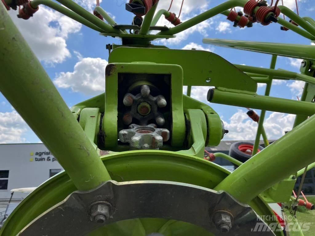 CLAAS Volto 1300 T テッダー・テッダーレーキ