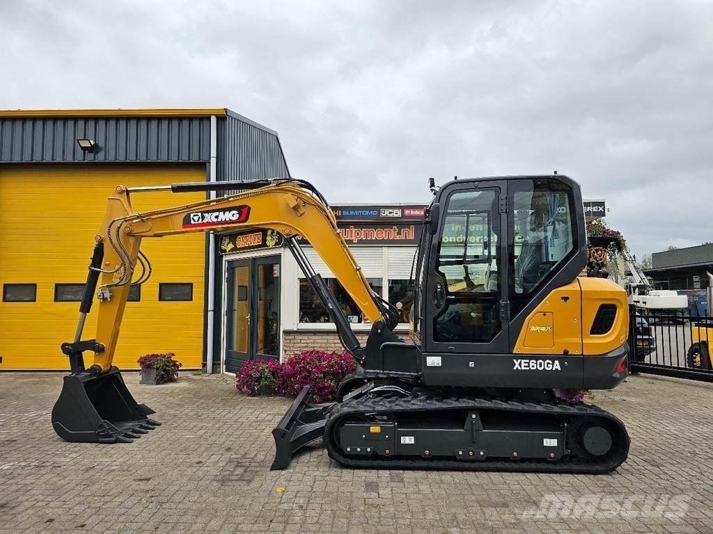 XCMG XE60GA ミニ油圧ショベル 7t以下（ミニユンボ・ミニディガー）