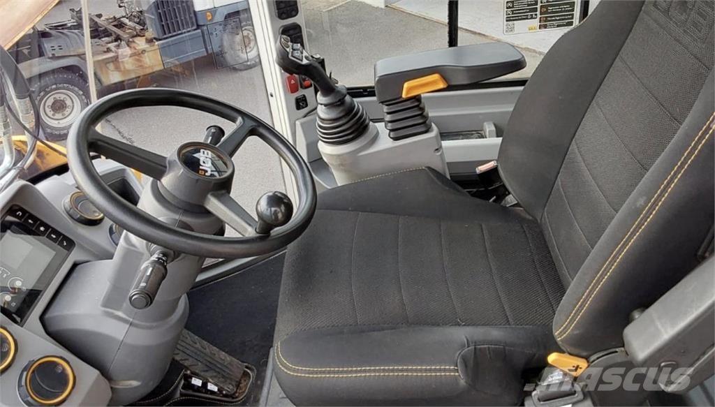 JCB 427 AGRI ホイールローダー・タイヤショベル