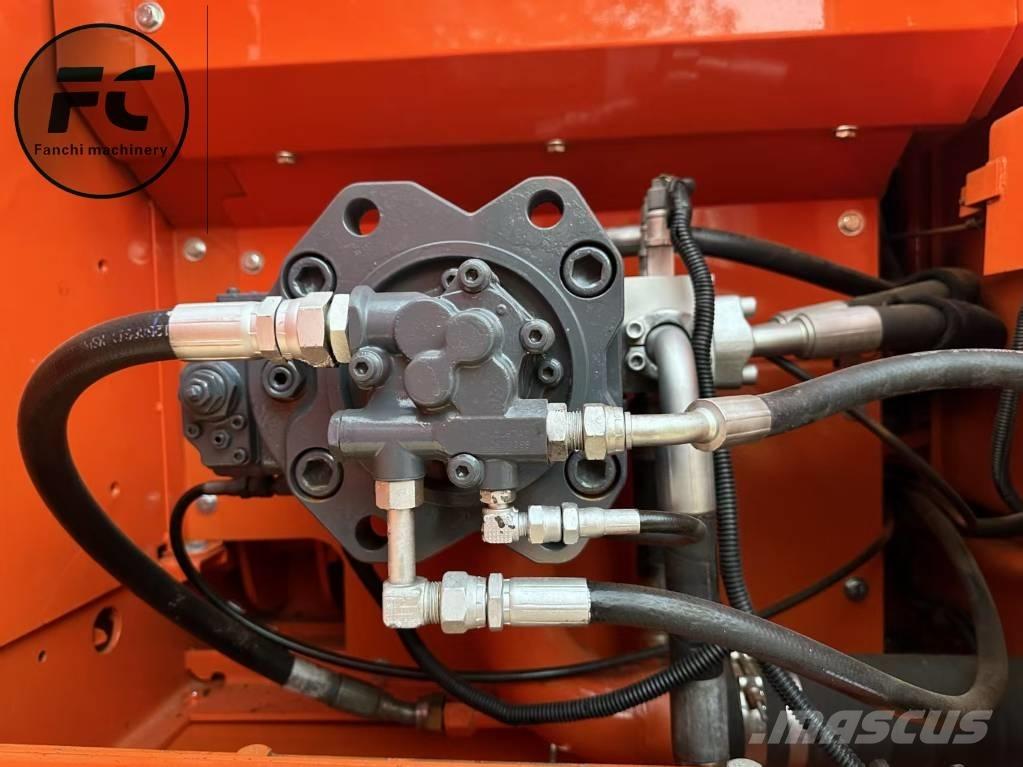 Doosan DX 225 LC 大型油圧ショベル12t以上（パワーショベル・ユンボ）