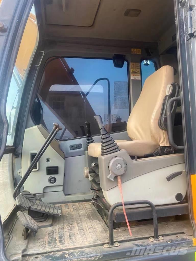 Hyundai R110VS 中型油圧ショベル 7ｔ-12ｔ（ユンボ・パワーショベル・バックホー）