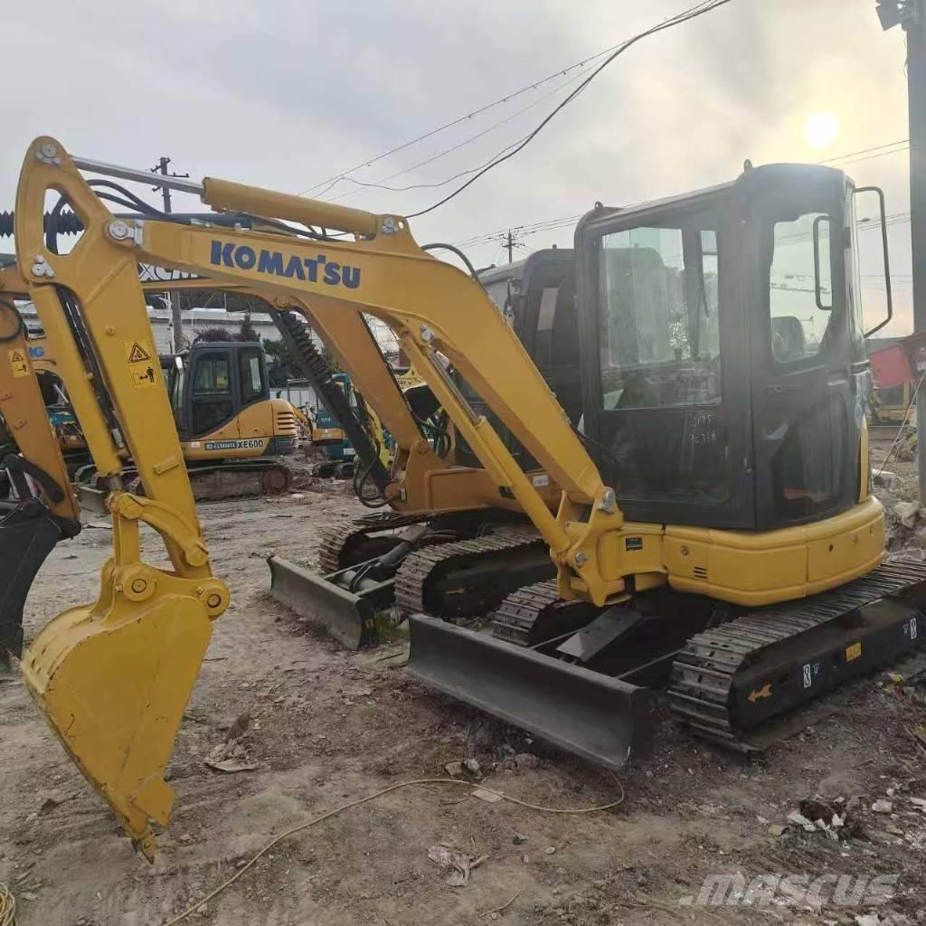 Komatsu PC 35 ミニ油圧ショベル 7t以下（ミニユンボ・ミニディガー）