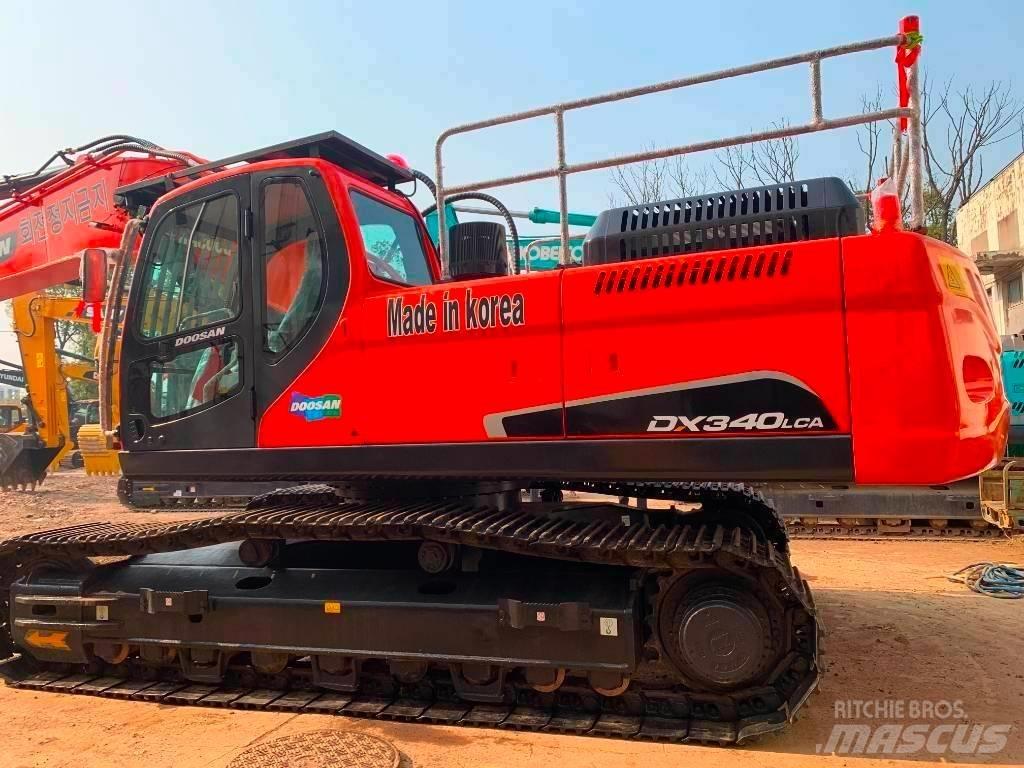 Doosan DX 340 LCA 大型油圧ショベル12t以上（パワーショベル・ユンボ）