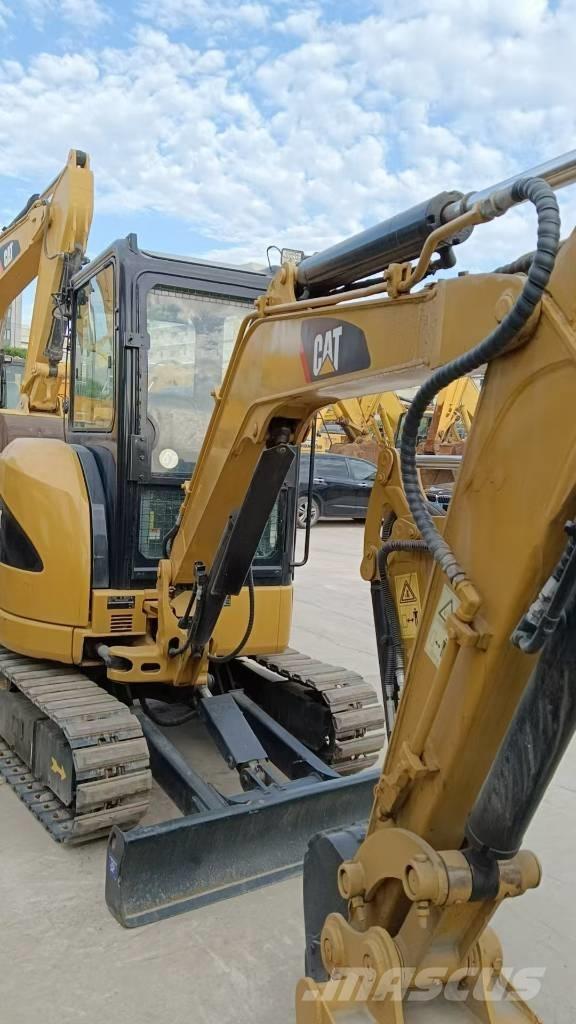 CAT CAT302D 大型油圧ショベル12t以上（パワーショベル・ユンボ）