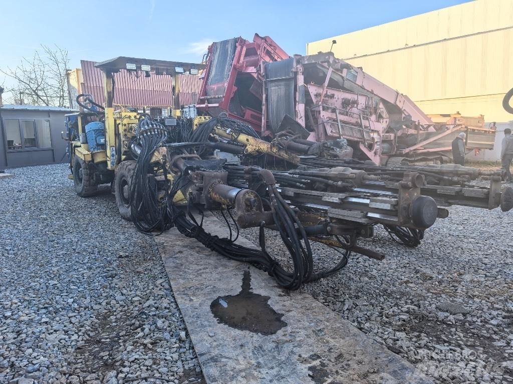 Atlas Copco H 282 サーフェイスドリルリグ