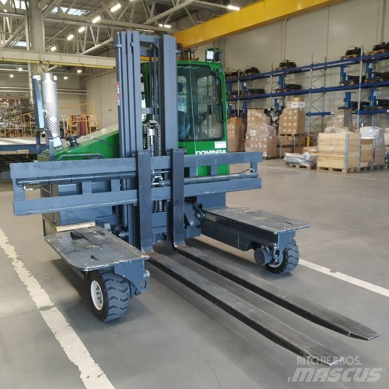 Combilift C 4000 L 全方向リーチ型フォークリフト