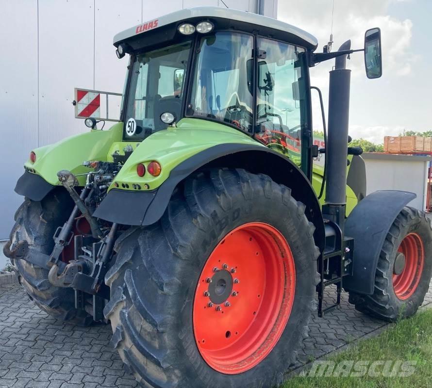 CLAAS AXION 840 トラクター