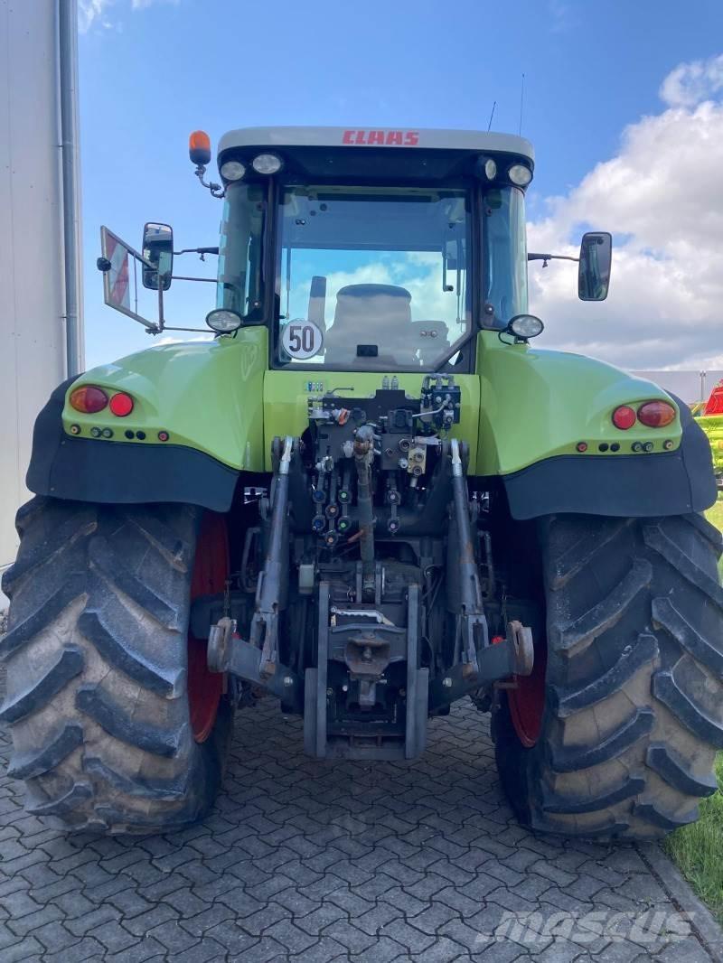CLAAS AXION 840 トラクター