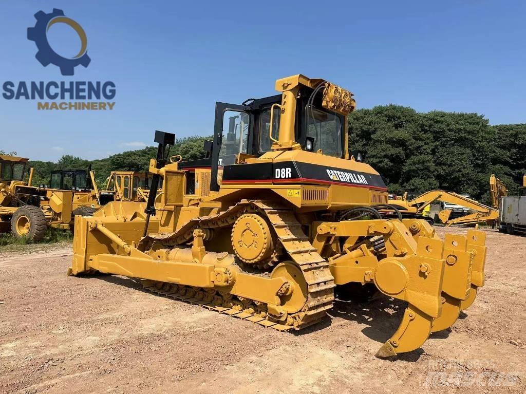 CAT D 8 R ブルドーザー