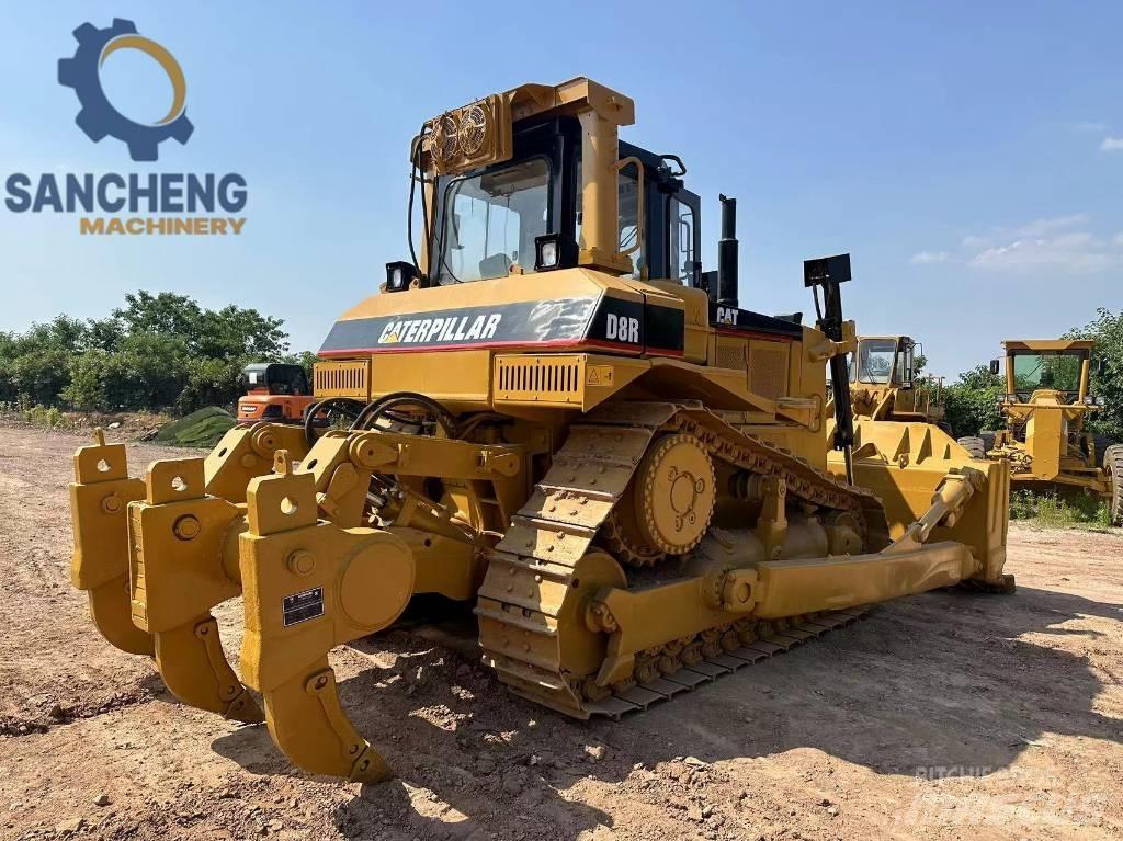 CAT D 8 R ブルドーザー