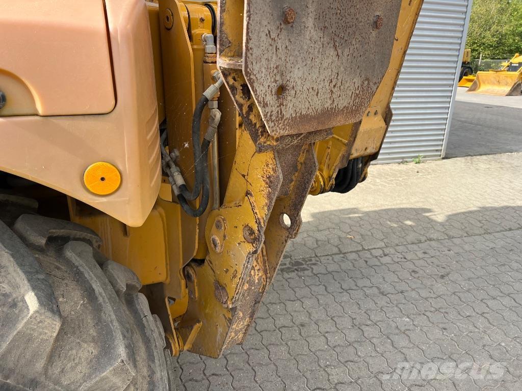 Hydrema 906 E バックホーローダー