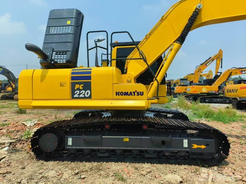 Komatsu PC 220-8 大型油圧ショベル12t以上（パワーショベル・ユンボ）