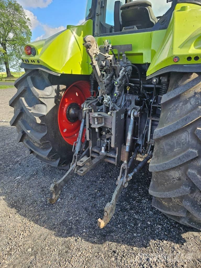 CLAAS ARION 630 CIS トラクター