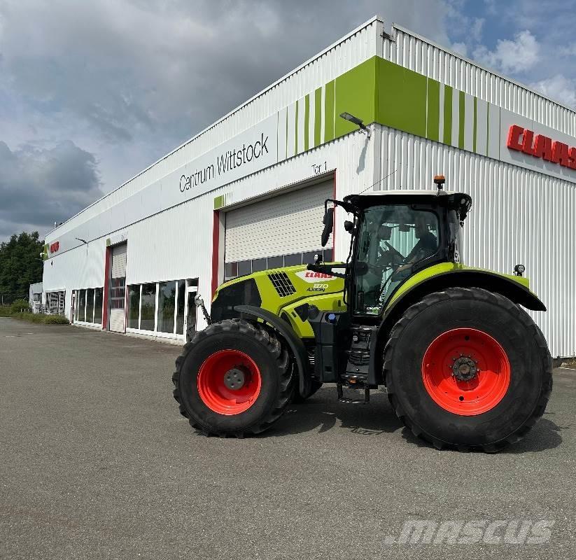 CLAAS Axion 870 トラクター