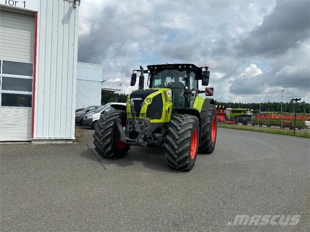 CLAAS Axion 870 トラクター