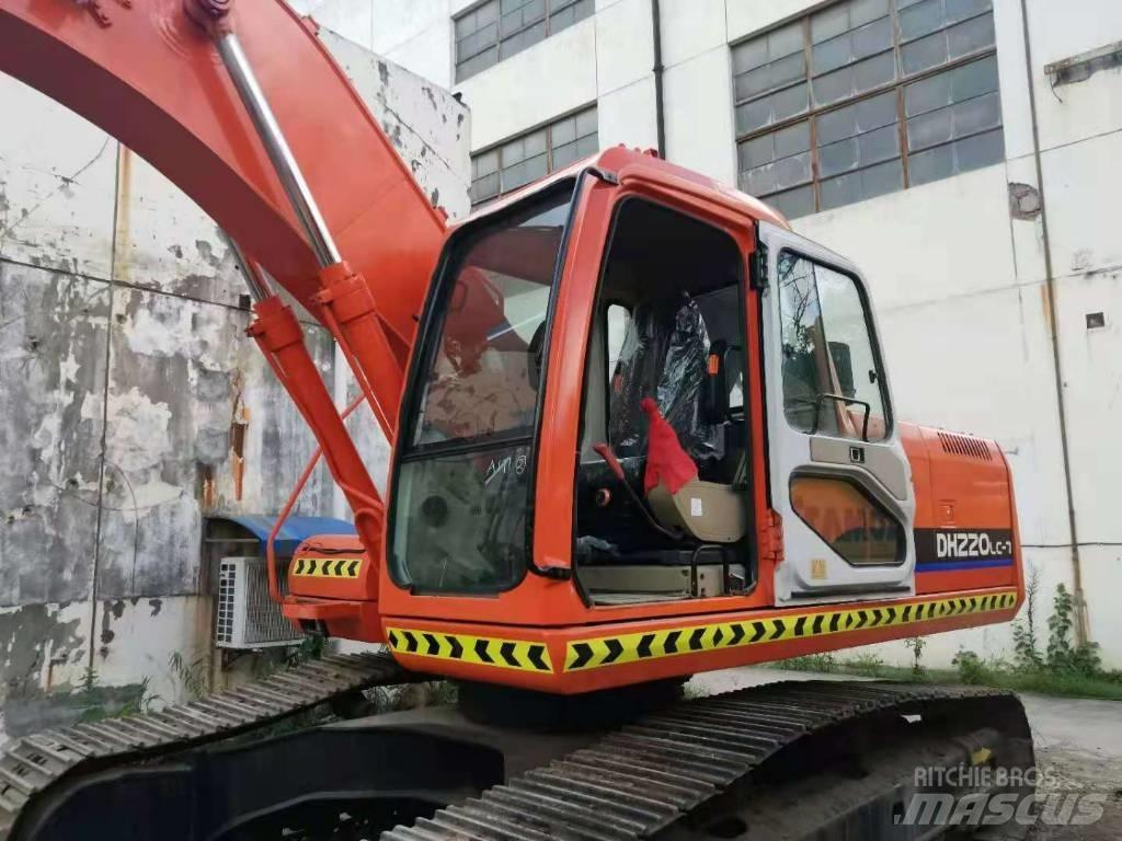 Doosan DH 220 LC-7 大型油圧ショベル12t以上（パワーショベル・ユンボ）