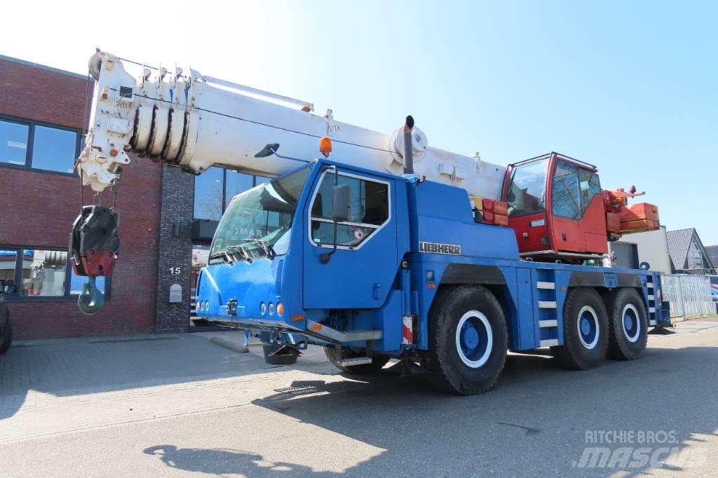 Liebherr LTM 1055-1 オールテレーンクレーン