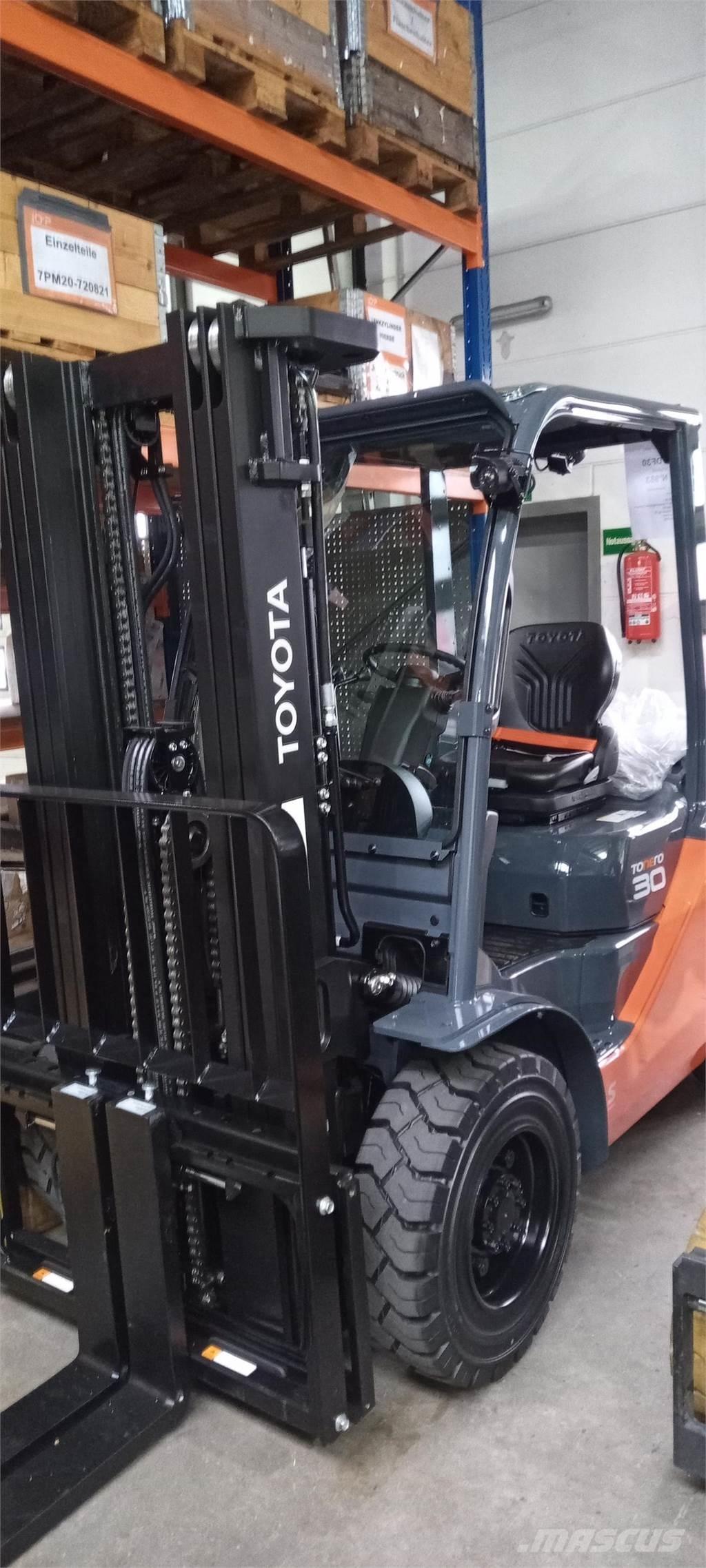 Toyota 52-8FDF30 ディーゼル・軽油