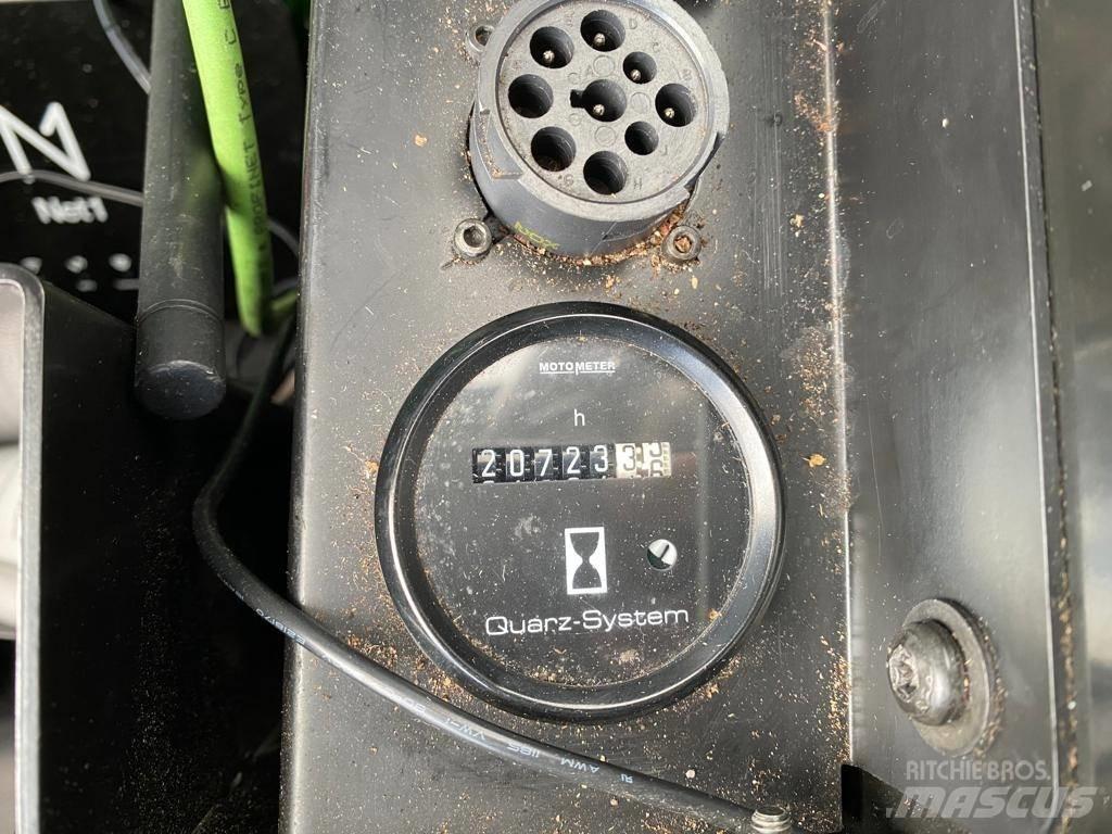 John Deere 1470 E ハーベスター