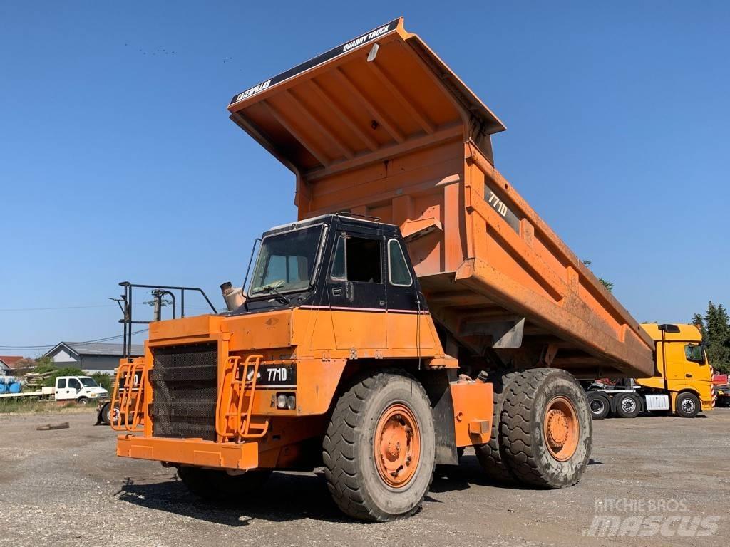CAT 771 D リジットフレーム式ダンプトラック