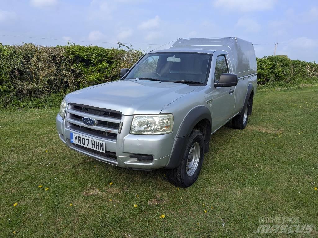 Ford Ranger ピックアップ／ドロップサイド