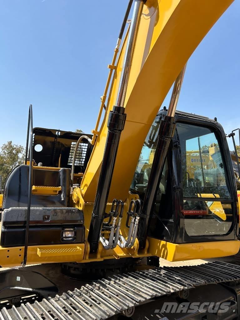 CAT 323 D 大型油圧ショベル12t以上（パワーショベル・ユンボ）