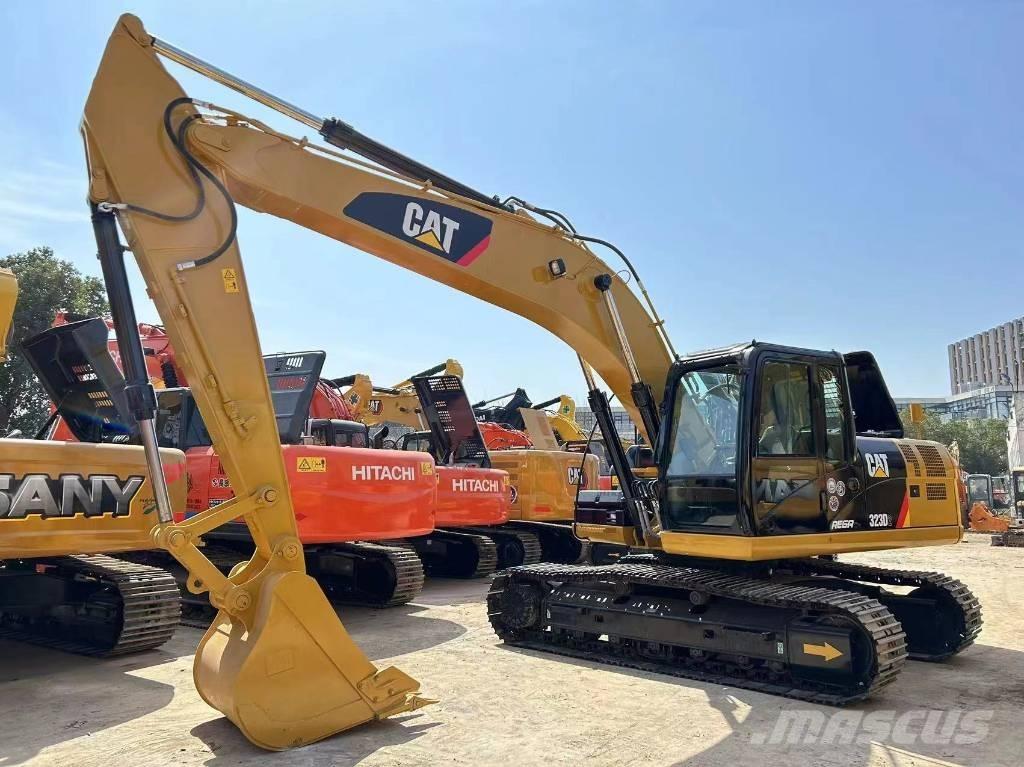 CAT 323 D 大型油圧ショベル12t以上（パワーショベル・ユンボ）