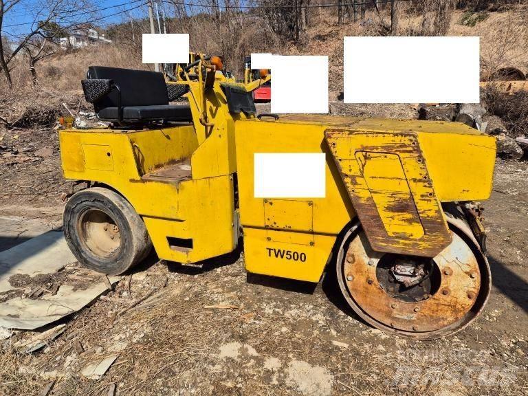 Sakai TW 500 タンデムローラ