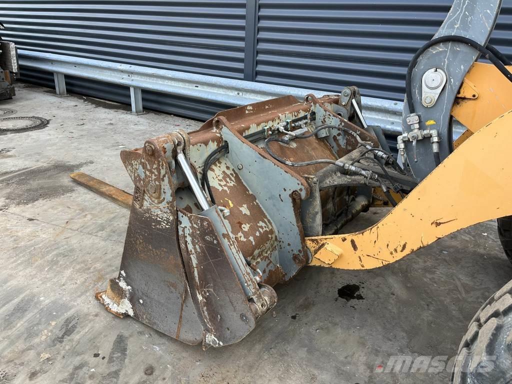 Liebherr L 506 ホイールローダー・タイヤショベル