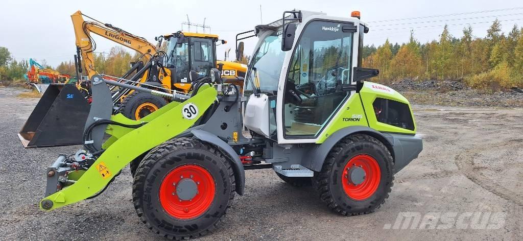 CLAAS Torion 535 多目的ローダー