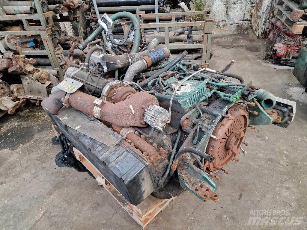 Volvo DH12D340 エンジン