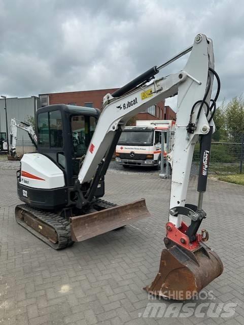Bobcat E 32 ミニ油圧ショベル 7t以下（ミニユンボ・ミニディガー）