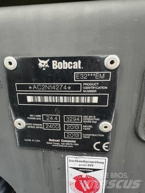 Bobcat E 32 ミニ油圧ショベル 7t以下（ミニユンボ・ミニディガー）