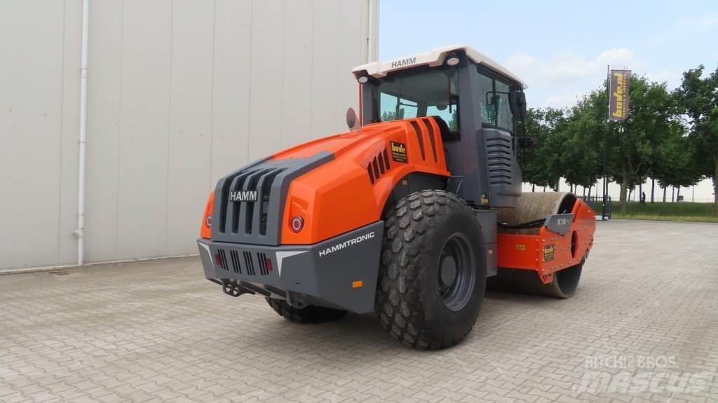 Hamm HC130i 振動ローラ