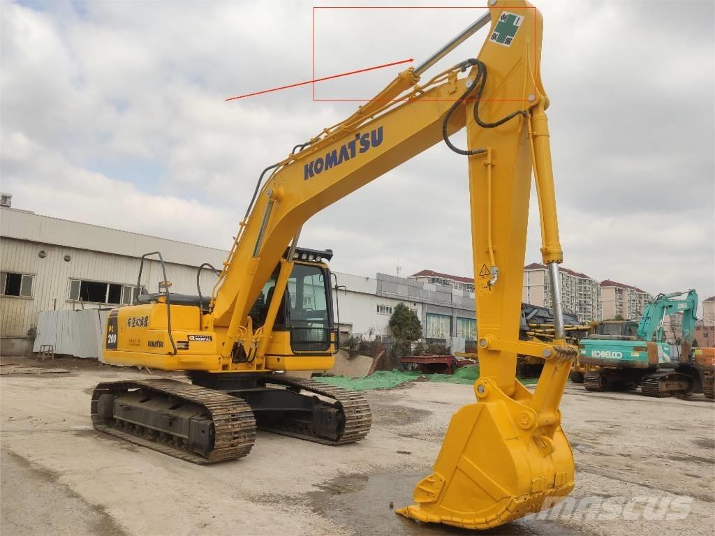 Komatsu PC 200-8 中型油圧ショベル 7ｔ-12ｔ（ユンボ・パワーショベル・バックホー）