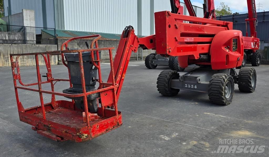 JLG 450 AJ II ブームリフト　屈伸型