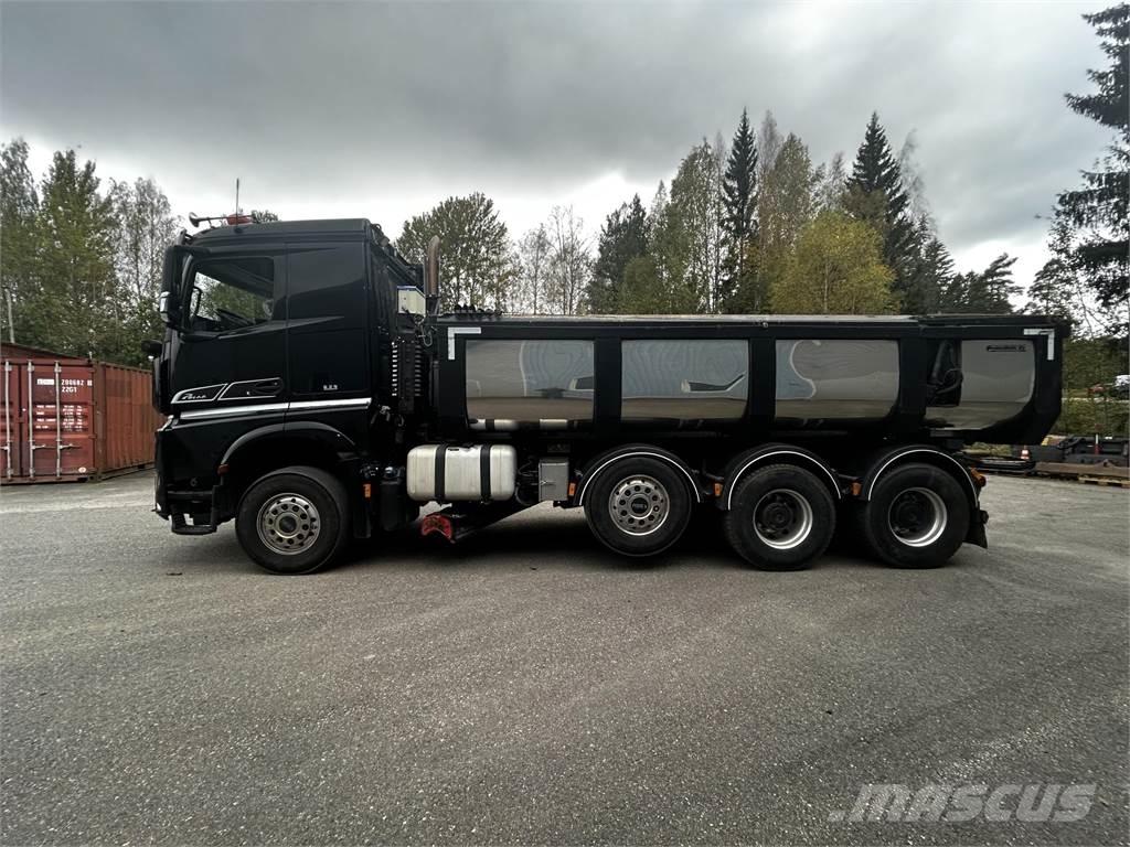 Sisu Polar 625 多目的／汎用車両