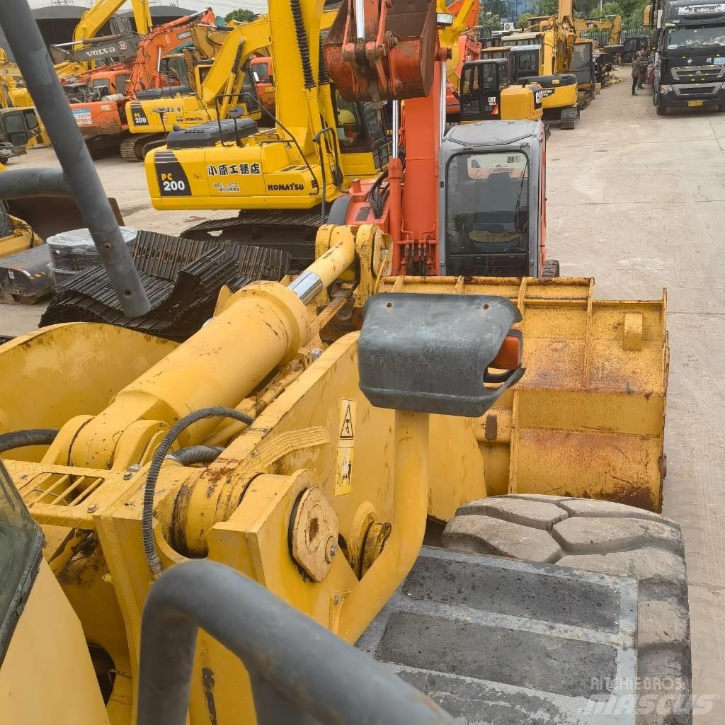 Komatsu WA 600-6 ホイールローダー・タイヤショベル