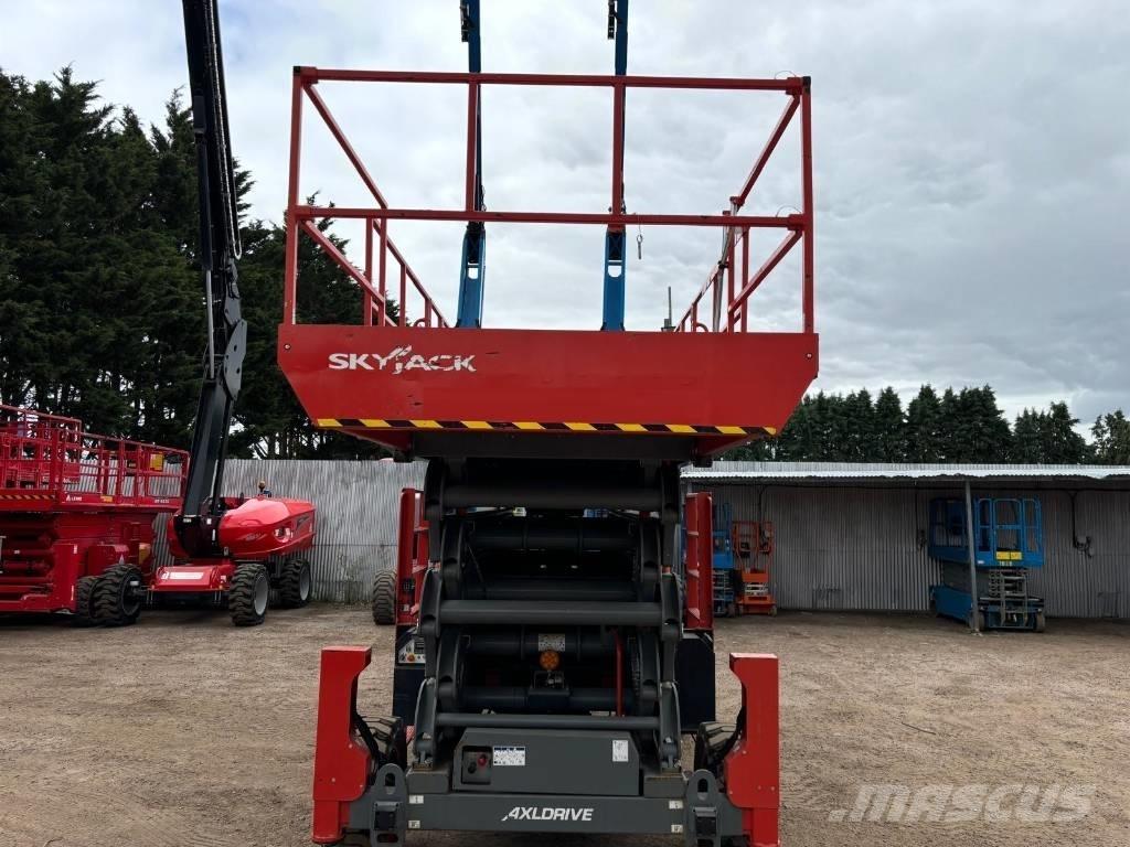 SkyJack SJ 9664 RT シザースリフト