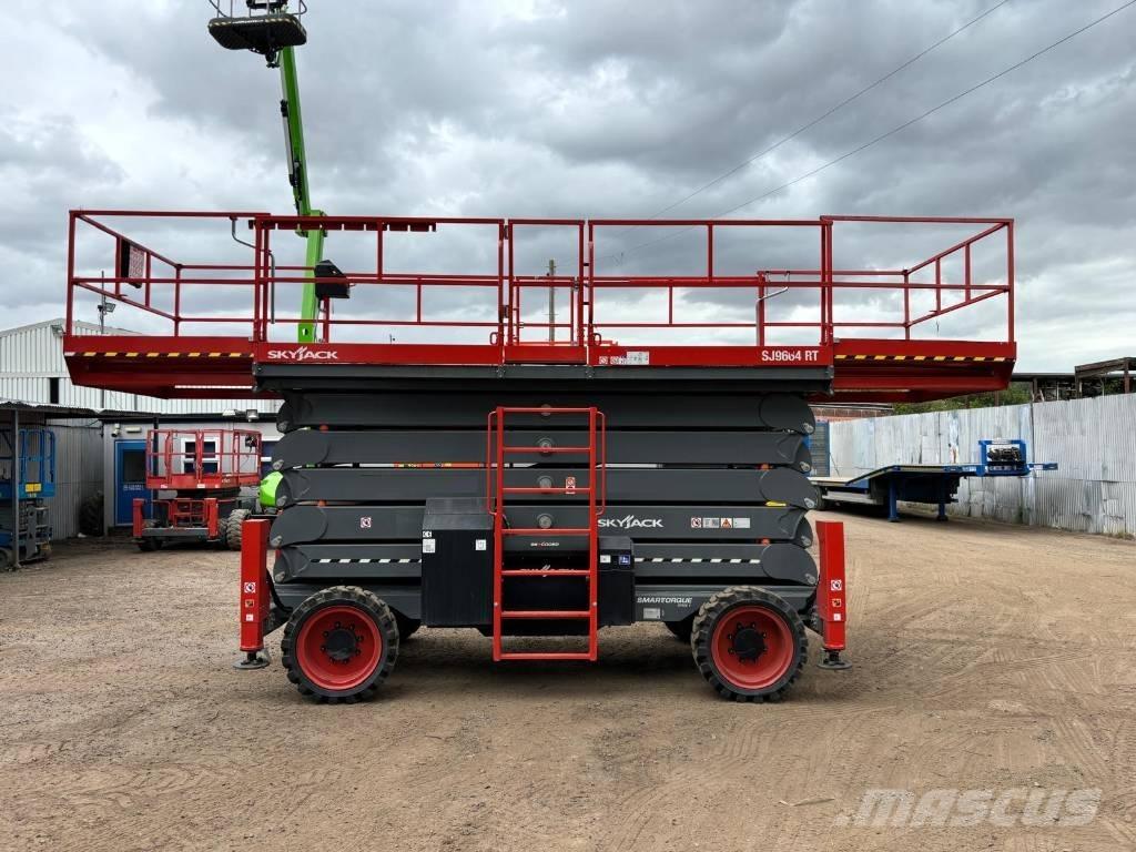 SkyJack SJ 9664 RT シザースリフト